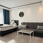 Aparts House - Balkon-Wifi-Kitchen